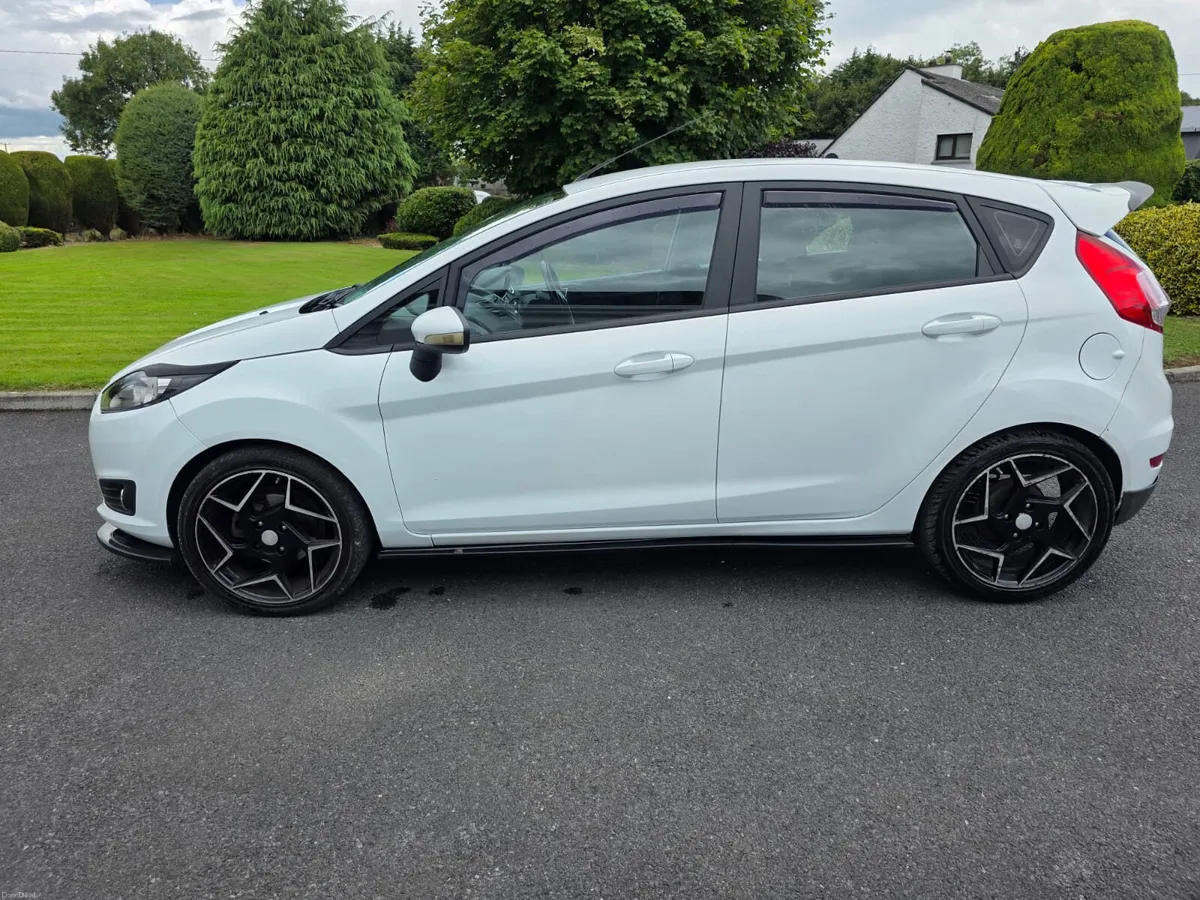 FORD FIESTA 1.25 ZETEC... - Image 3