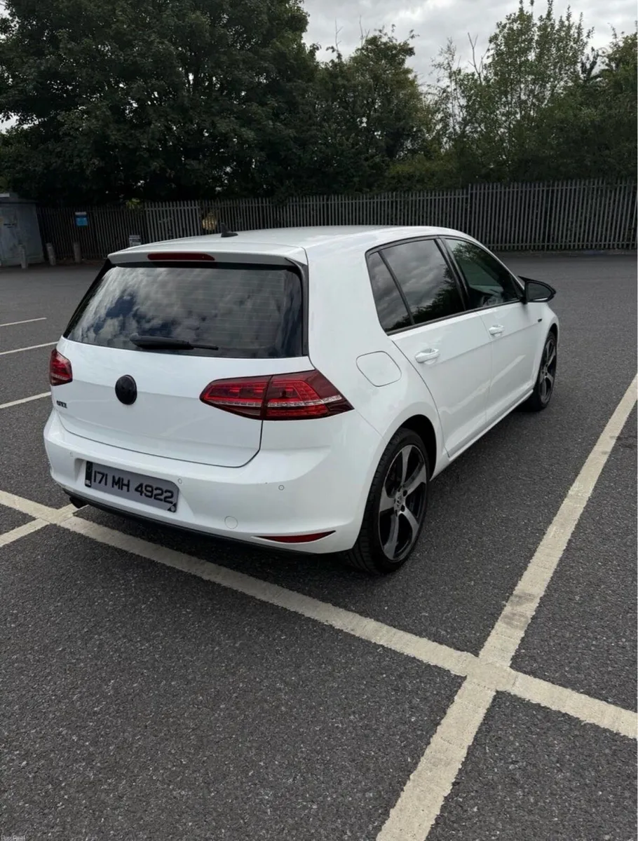 2017 VOLKSWAGEN GOLF 1.6 TDI - Image 2