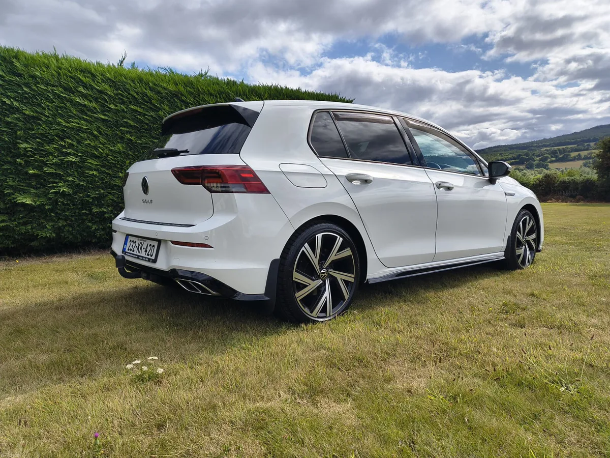 --Volkswagen Golf  R-Line--2023-- - Image 4