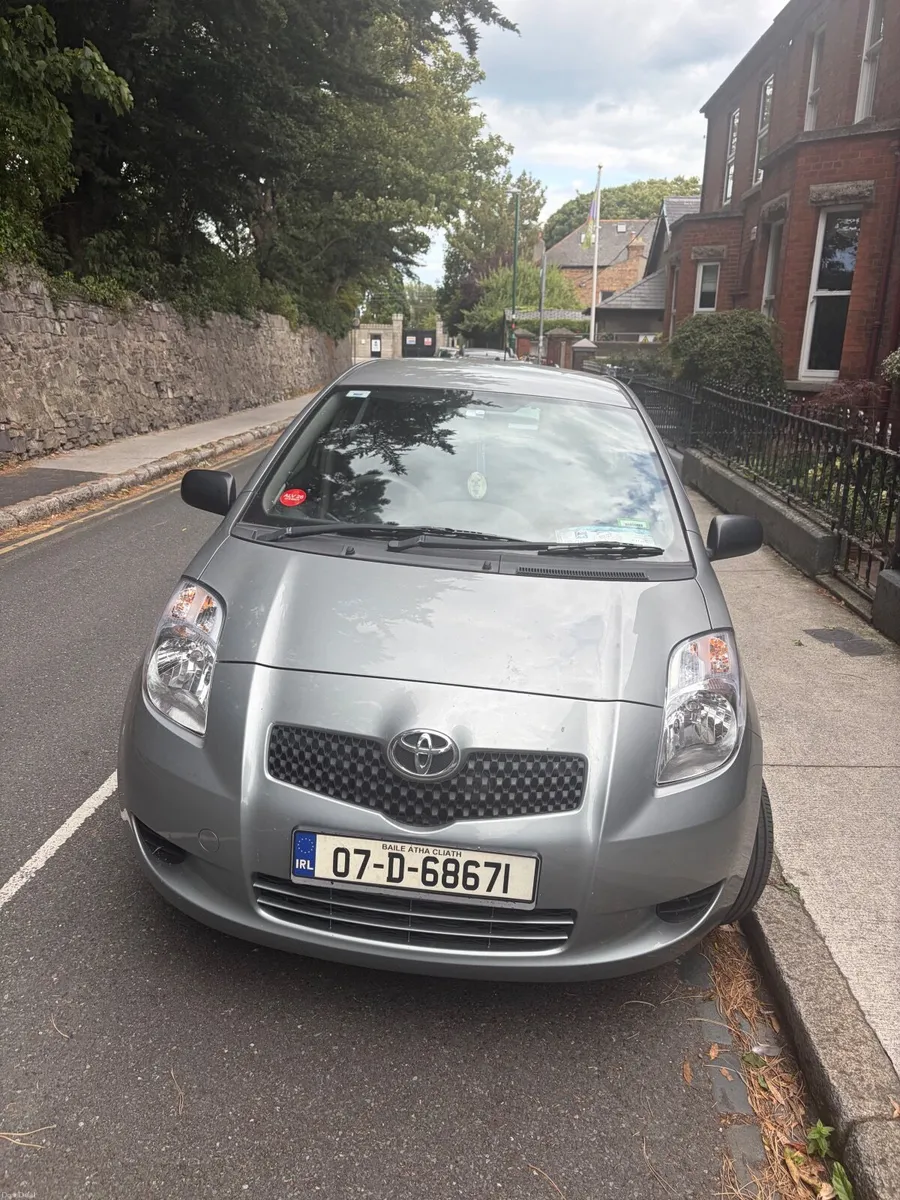 Toyota Yaris 2007 - Image 2