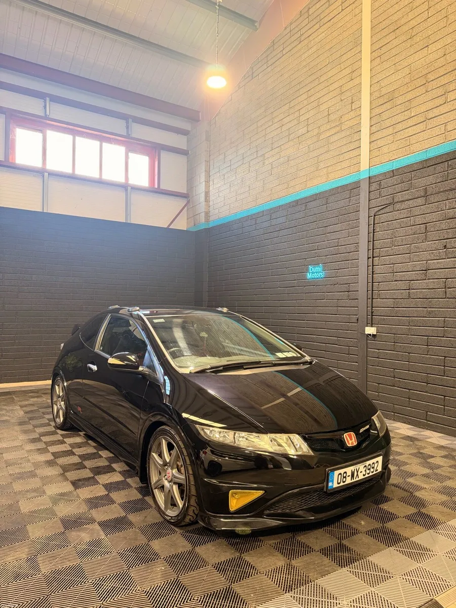 Honda civic Type R - Image 1