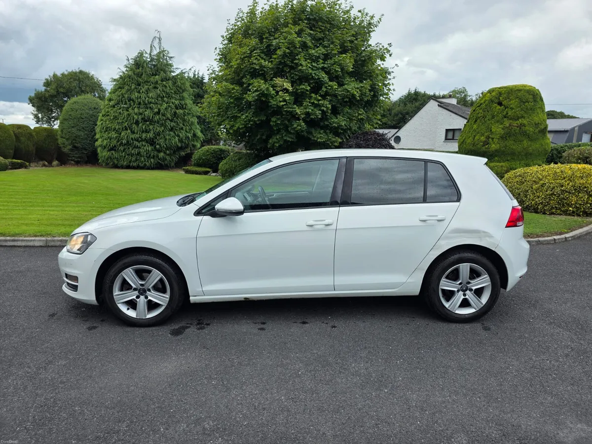 VOLKSWAGON GOLF 1.6 TDI..110BHP..LOW MILES - Image 3