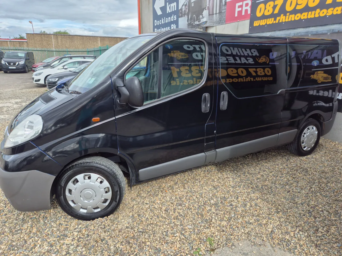 🦏 Opel Vivaro 2013 AUTO 9 seater. NEW NCT 🦏 - Image 3