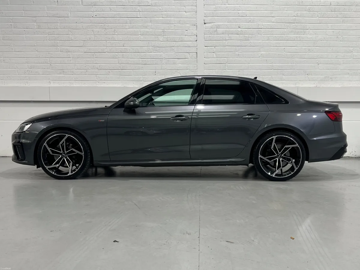 Audi A4 S Line 35 2.0TDI 163bhp 4dr S-Tronic Auto - Image 3