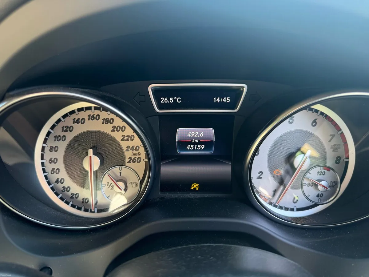 2016 Mercedes CLA 180 MANUAL 45500 KMS - Image 4