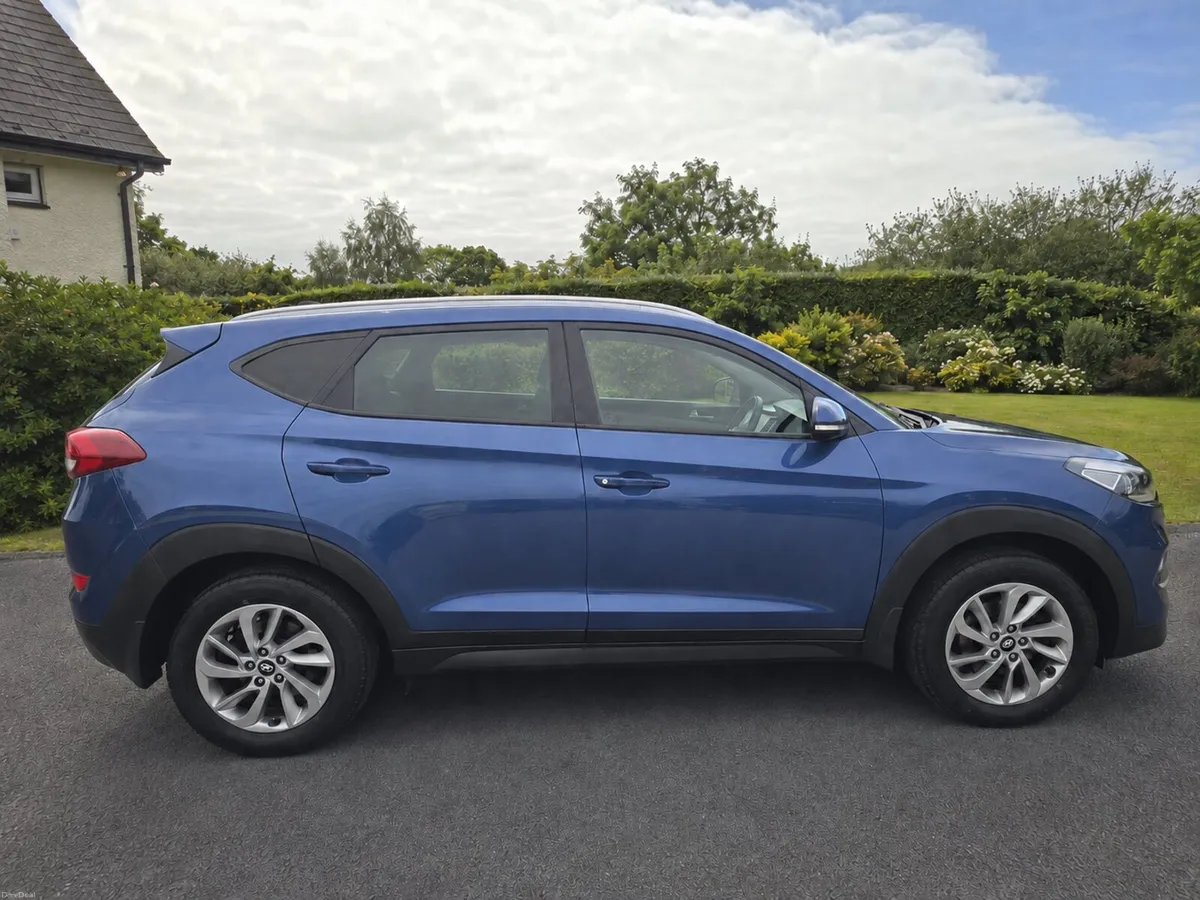 2017 Hyundai Tucson Executive Model 1.7 Diesel - Image 5