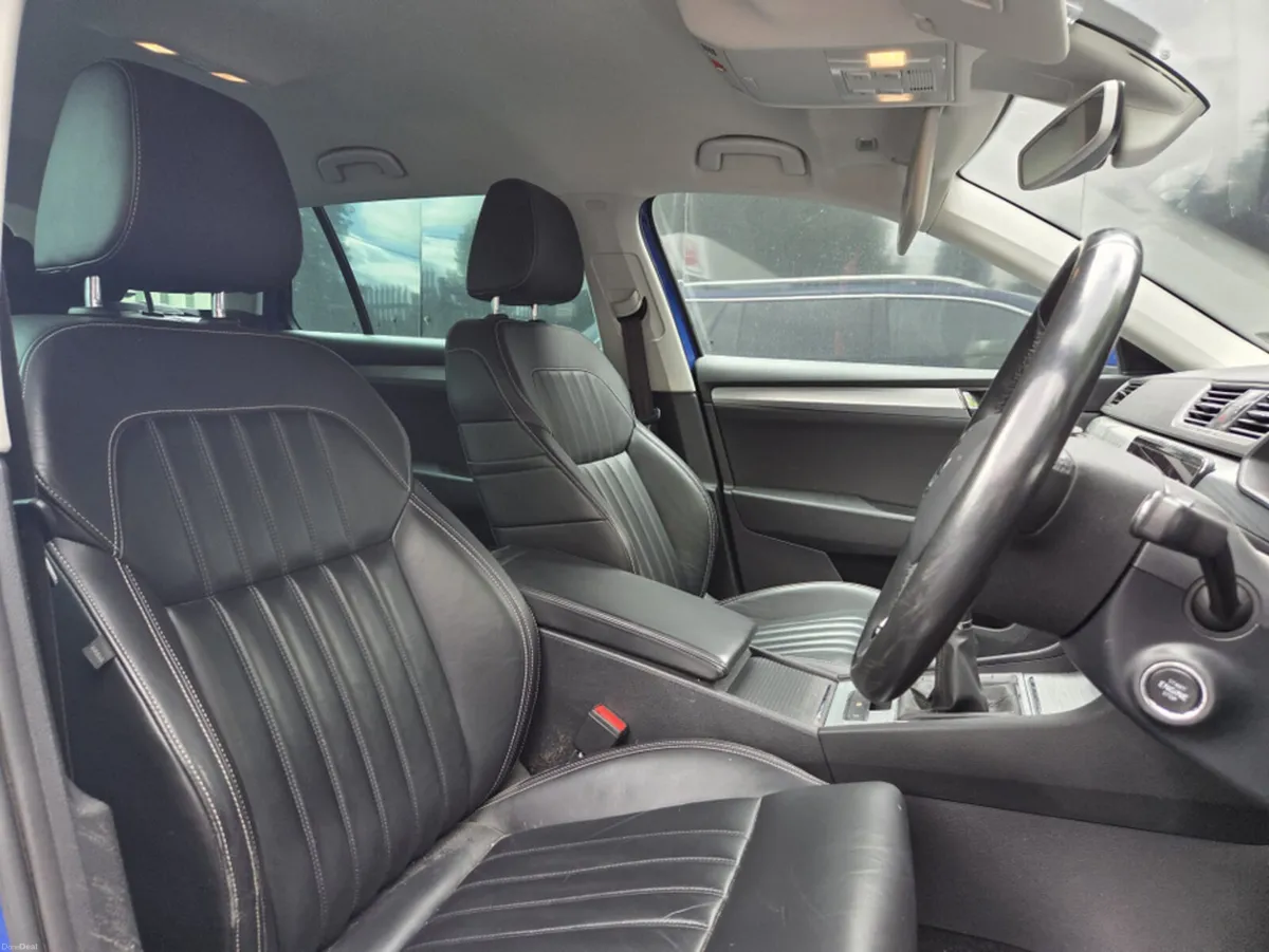 Skoda Superb 2.0 TDI SE TECHNOLOGY - Image 2