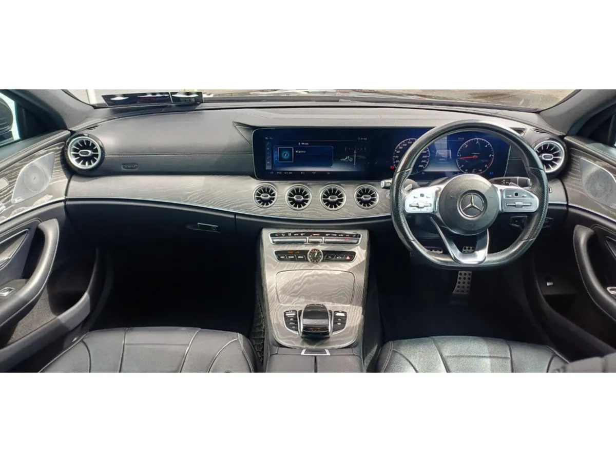 Mercedes-Benz CLS 300d  AMG PREMIUM PLUS **SUNROOF - Image 5