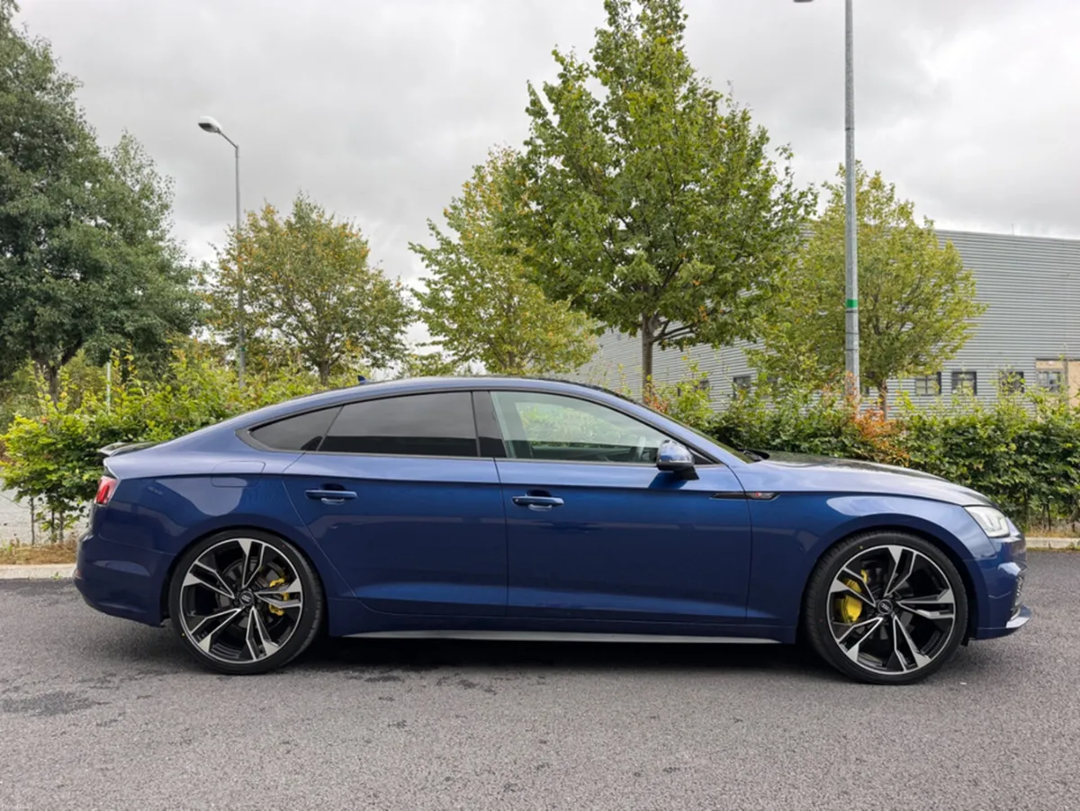 Audi A5 2.0 TDI SLINE *FULL SERVICE HISTORY* - Image 6