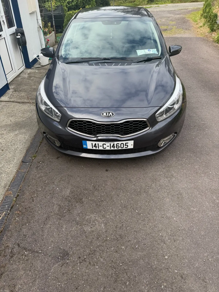 141 Kia Ceed 3ecodynamic 1.6 Petrol - Image 1