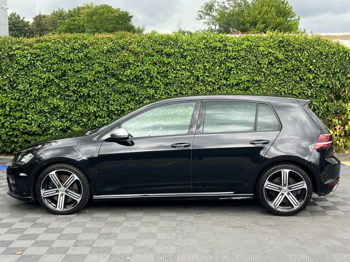 Volkswagen Golf R 4MOTION 2.0 TSI AUTO // SERVICE - Image 3