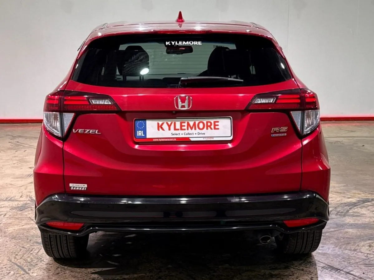 Honda Vezel 1.5 AUTOMATIC - RS EDITION - BLACK HAL - Image 4