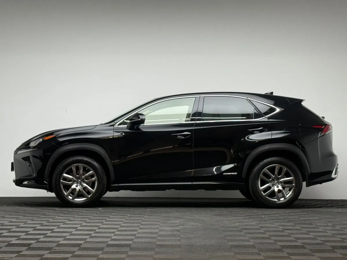 Lexus NX 300H Executive FWD 4DR Auto - Image 4
