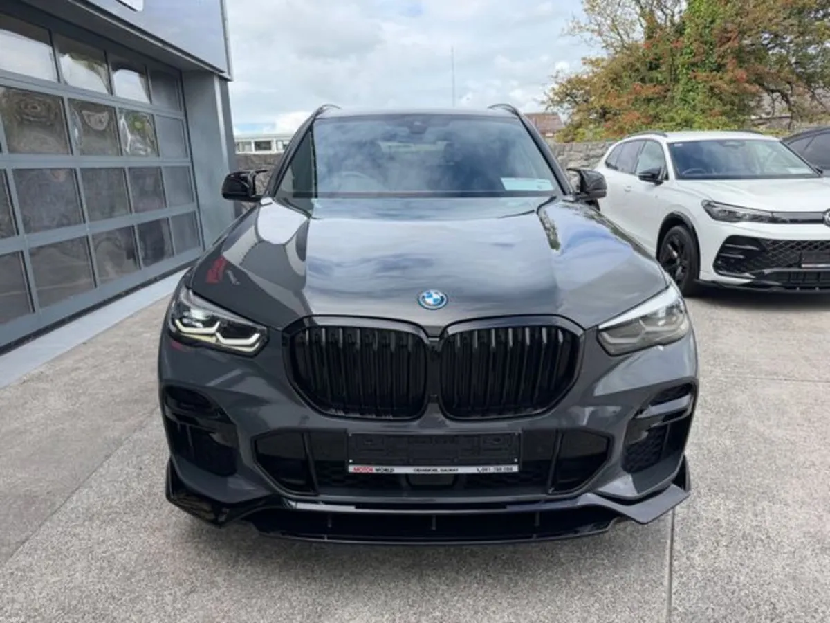 BMW X5 XDRIVE45E M SPORT PRO & TECH - Image 6