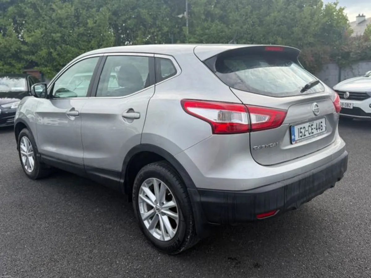 Nissan Qashqai 1.2 PET SV E6 4DR - Image 6