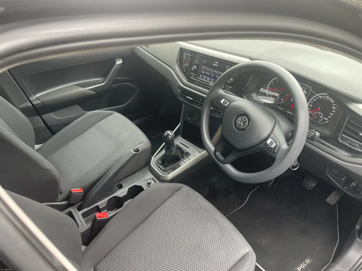 Volkswagen Polo - Image 6