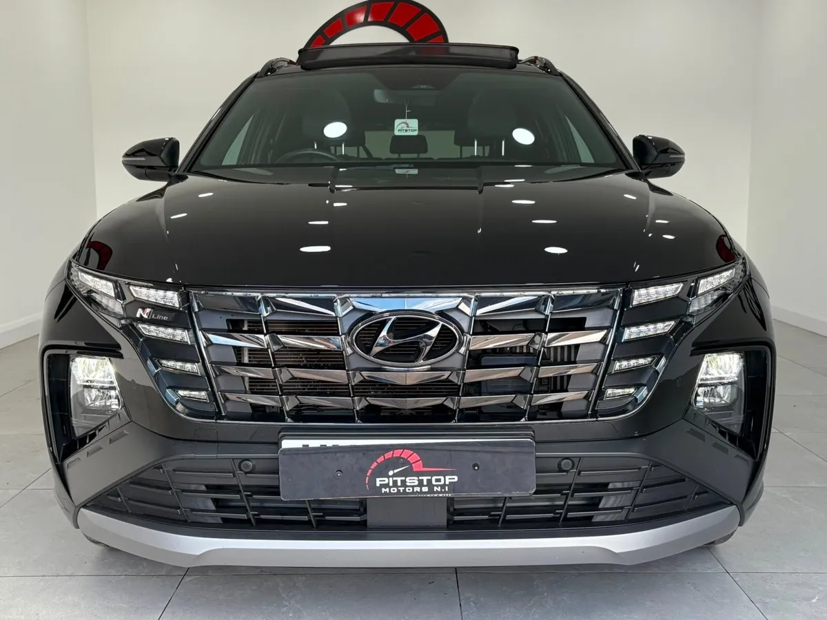 2022 Hyundia Tuscan 1.6h T-GDI N-line hybrid petro - Image 3