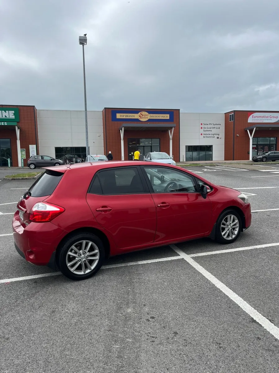 2011 Toyota Auris 1.4 D-4D Diesel - Image 2