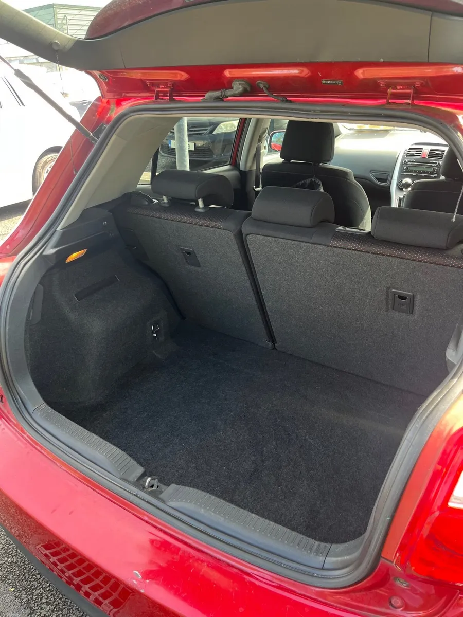 2011 Toyota Auris 1.4 D-4D Diesel - Image 6