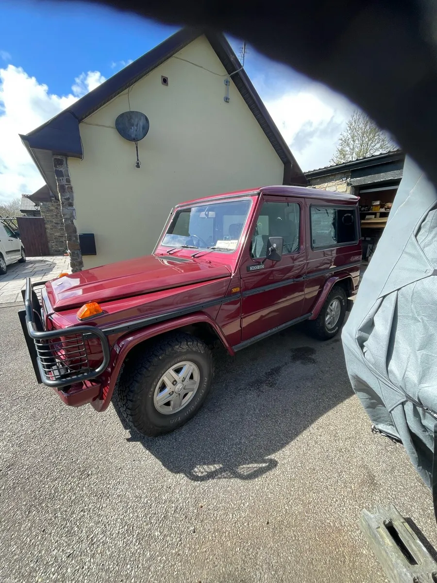 Mercedes G Wagon 300GD - Image 2