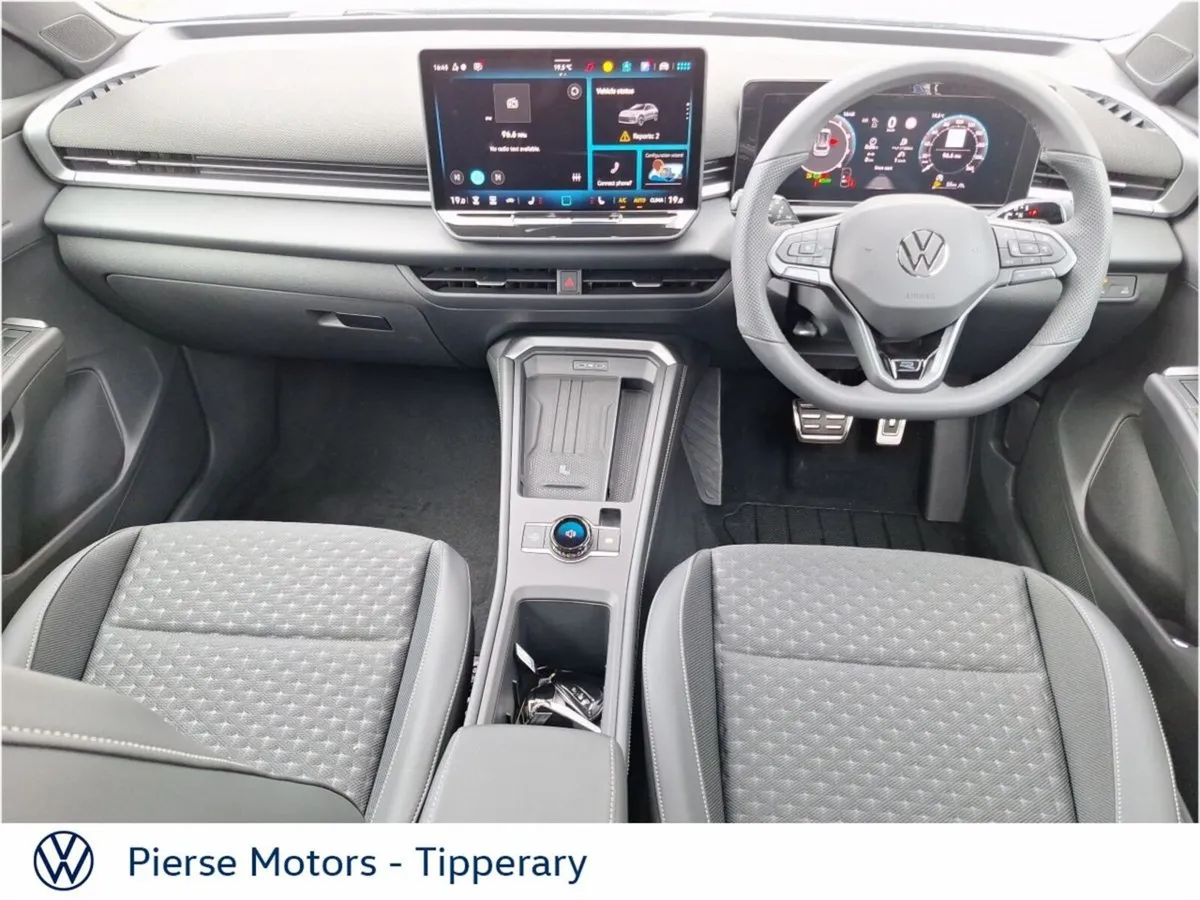 Volkswagen T-Roc R-LINE 1.5TSI 150HP MHEV BLACK ED - Image 4