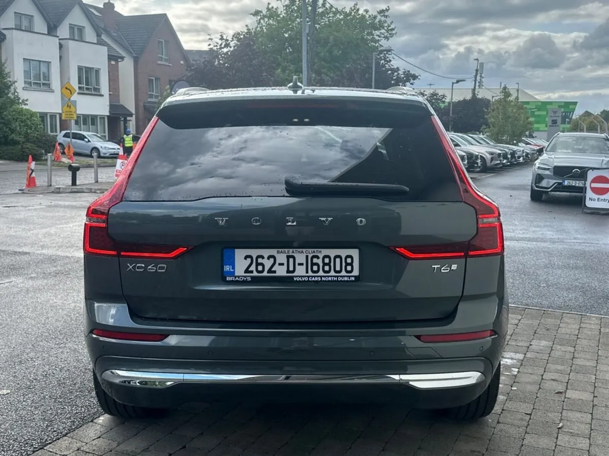 Volvo XC60 XC60 T6 Plus Bright AWD PHEV--Panoramic - Image 5