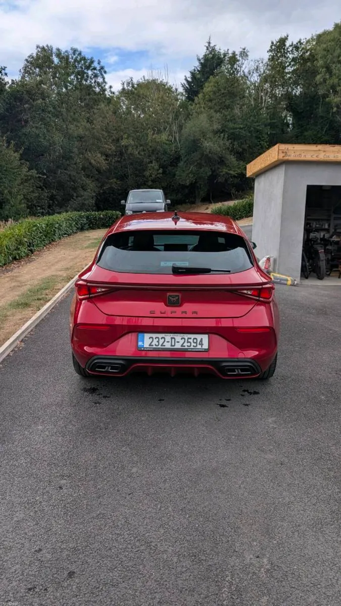 Cupra Leon 2023 Hatchback 1.5 eTSI mild-hybrid - Image 4