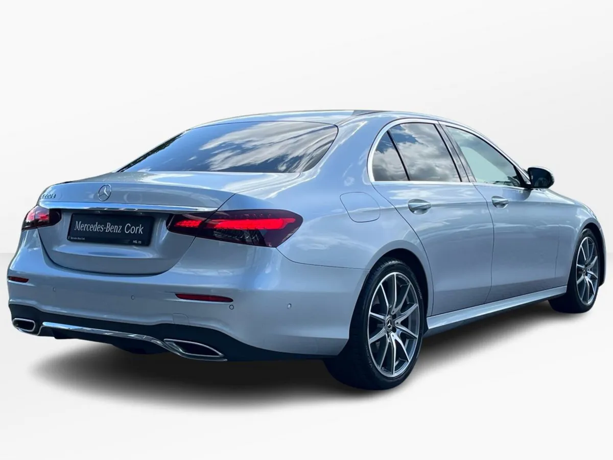 Mercedes-Benz E-Class E 220D AMG/Avantgarde Line M - Image 3
