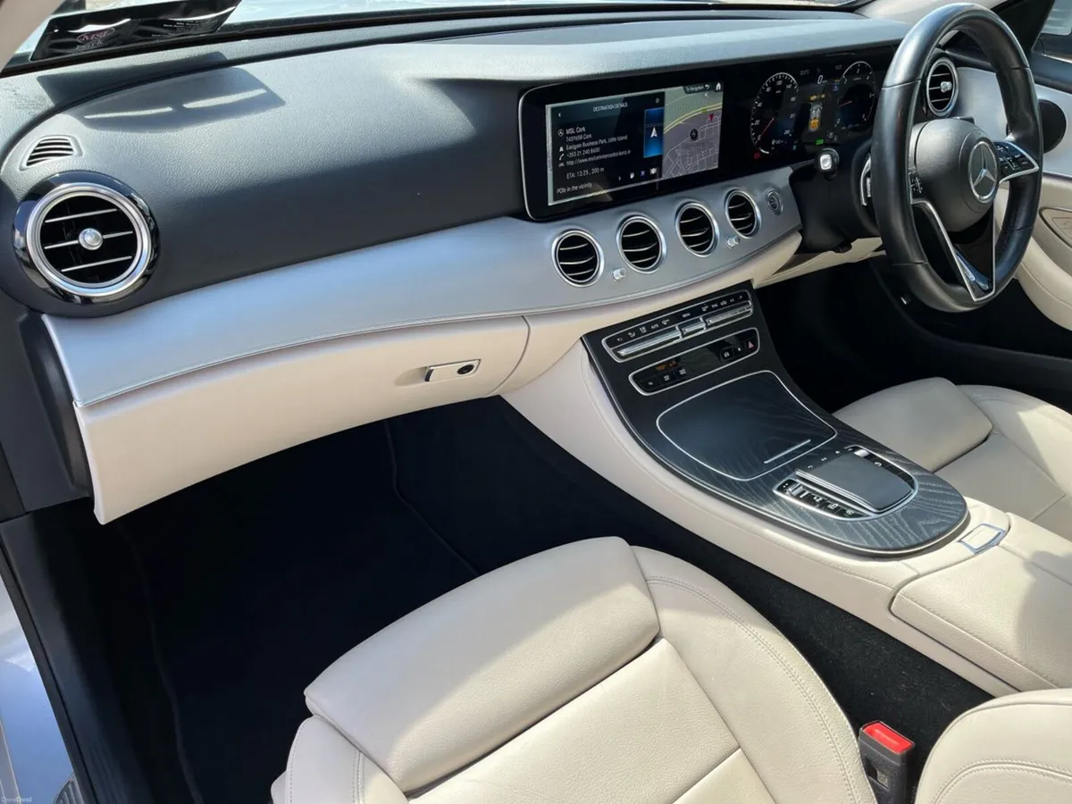 Mercedes-Benz E-Class E 220D AMG/Avantgarde Line M - Image 6