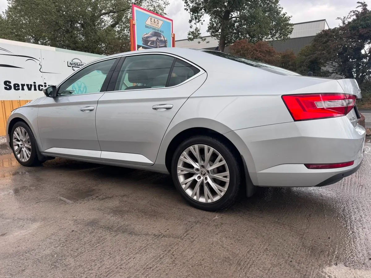 202 Skoda Superb Style 1.6TDI 120HP DSG - Image 4