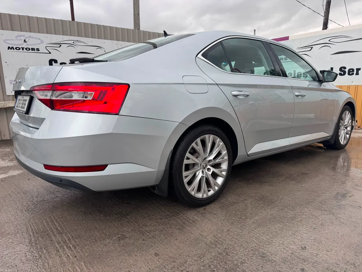 202 Skoda Superb Style 1.6TDI 120HP DSG - Image 2