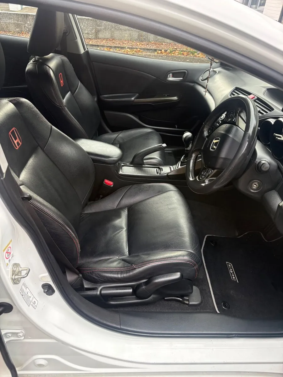 Honda Civic 1.6 Diesel Highest Spec - Image 2