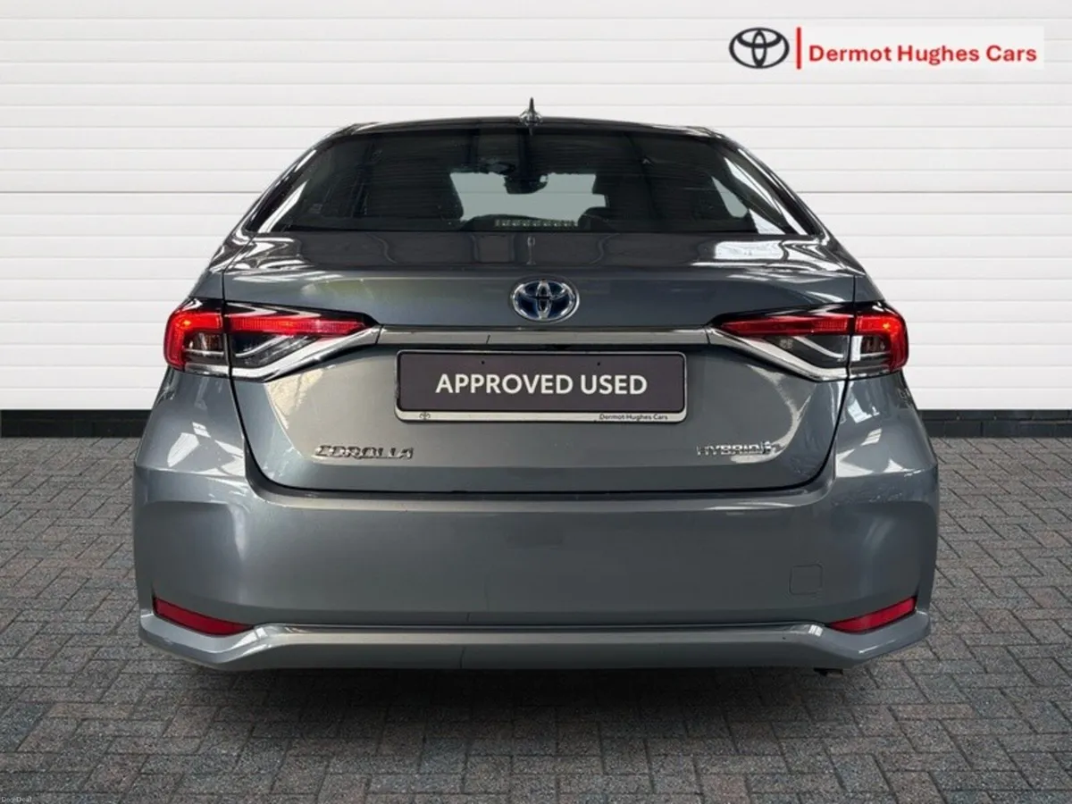 Toyota Corolla HYBRID LUNA SAL AUTO - Image 4