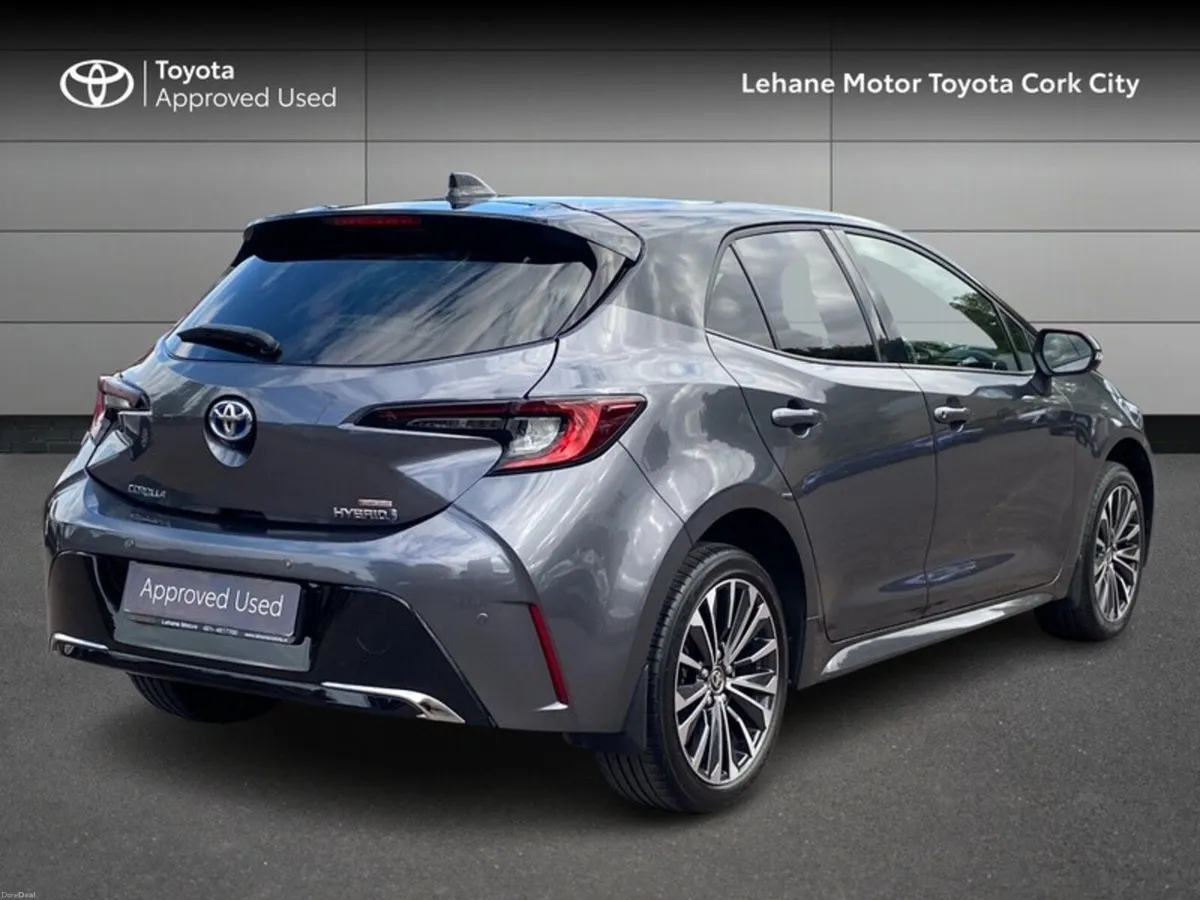 Toyota Corolla LUNA SPORT HB 4DR AUTO - Image 2