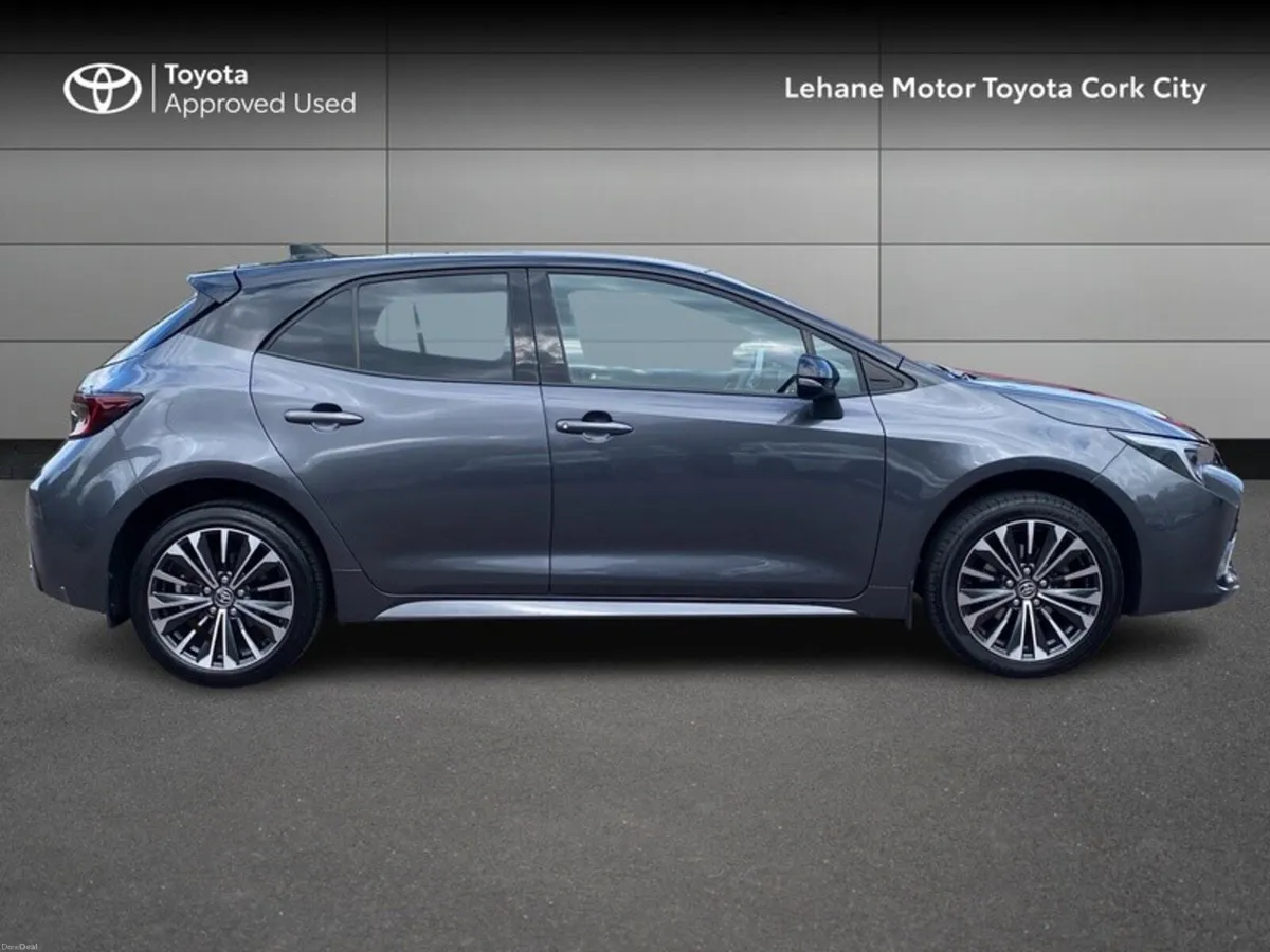 Toyota Corolla LUNA SPORT HB 4DR AUTO - Image 3