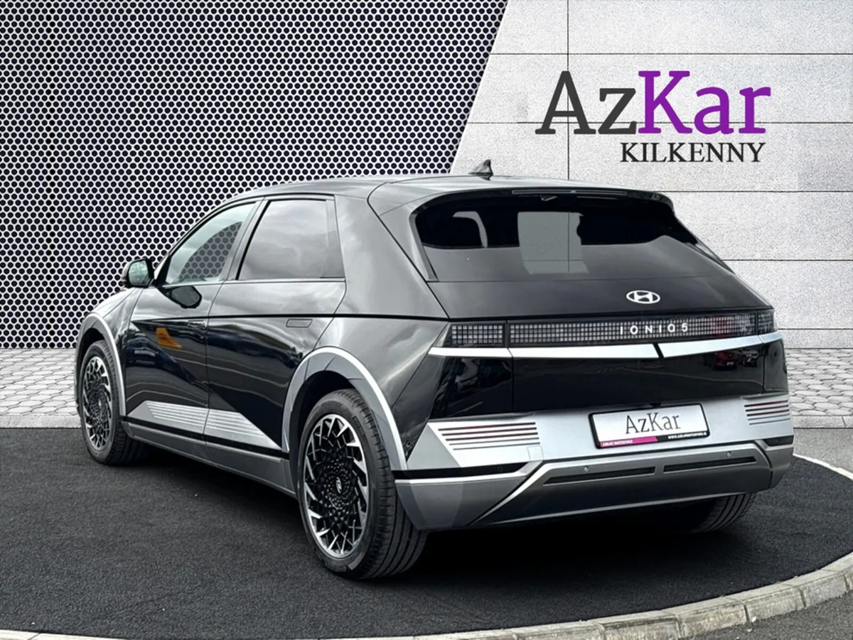 Hyundai IONIQ 5 2022 ULTIMATE 73 KWH 214BHP LONG R - Image 6