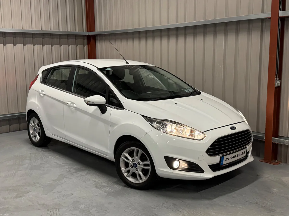 2015 Ford Fiesta 1.2 Petrol - Image 1