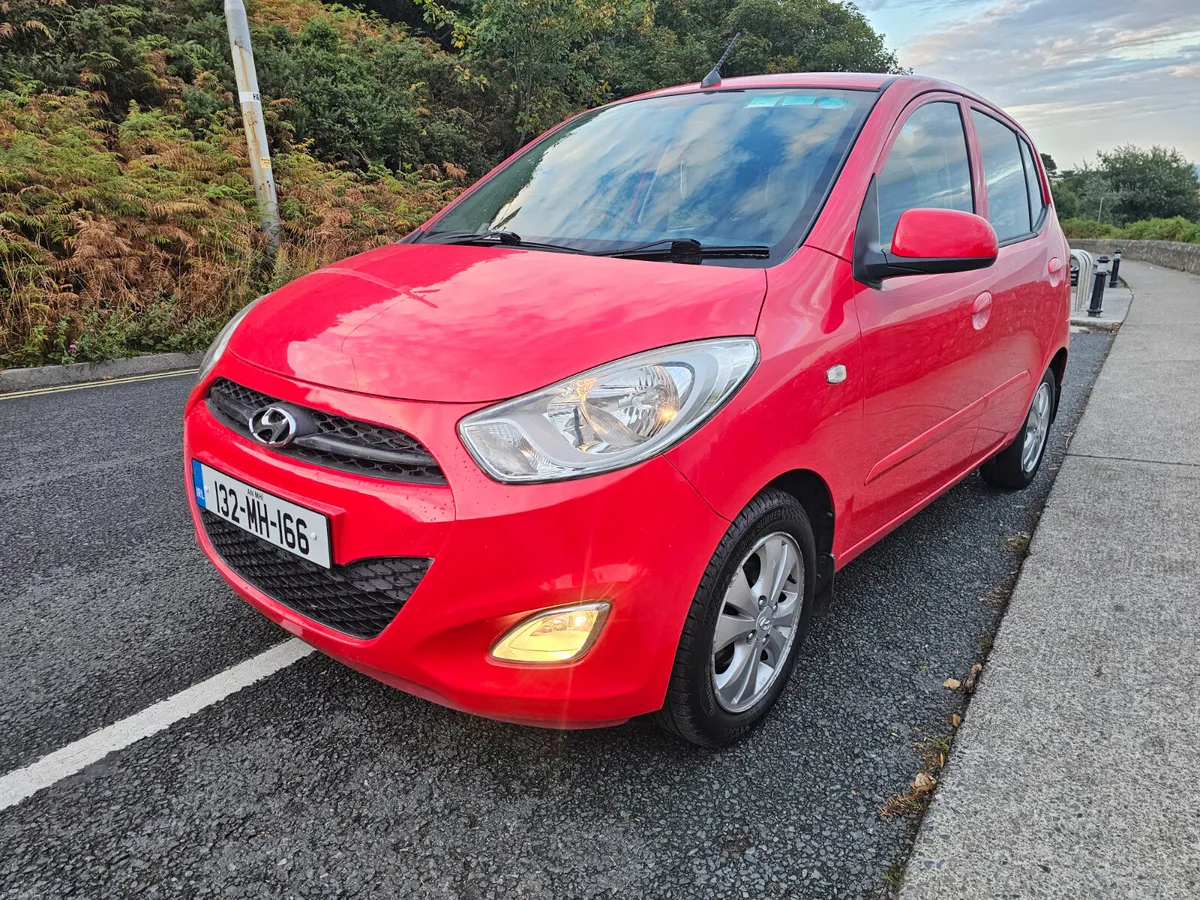 Hyundai i10 1.1l *LOW MILEAGE* - Image 2