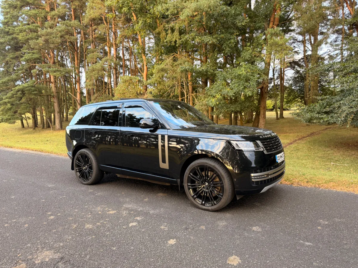 Land Rover Range Rover 2023 - Image 1