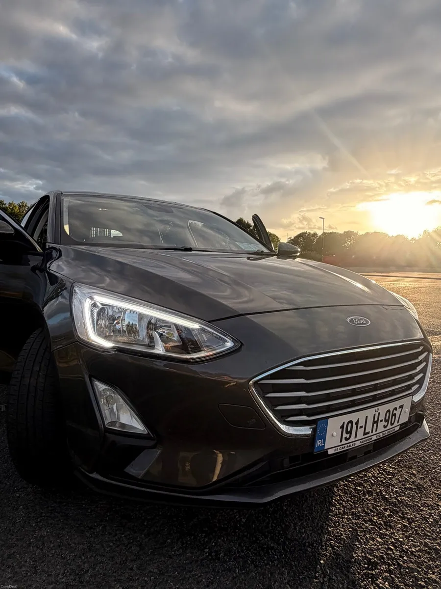 Ford Focus 2019 1.0l ZETEC ECOBOOST 125PS 6 SPEED - Image 1