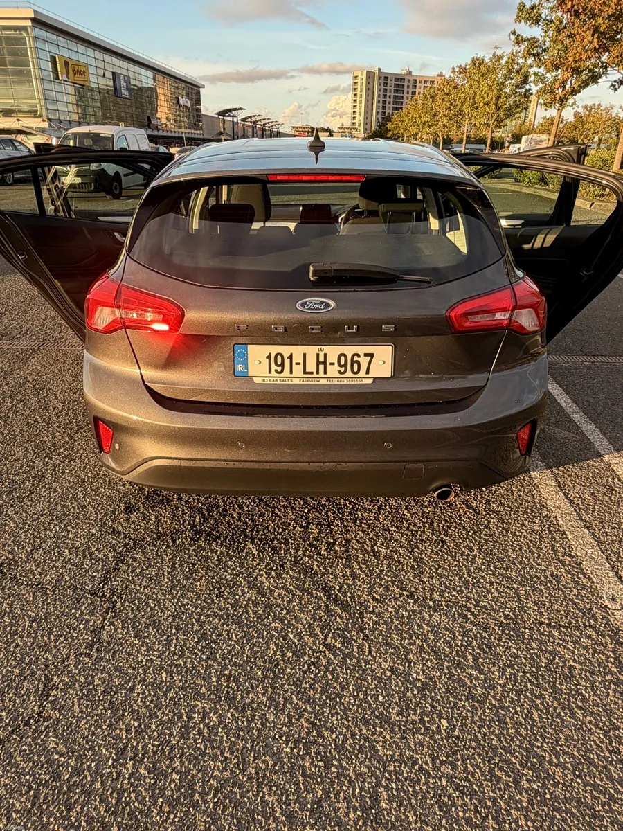 Ford Focus 2019 1.0l ZETEC ECOBOOST 125PS 6 SPEED - Image 4