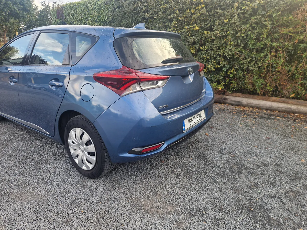 Toyota Auris Petrol Terra 2016 - Image 3