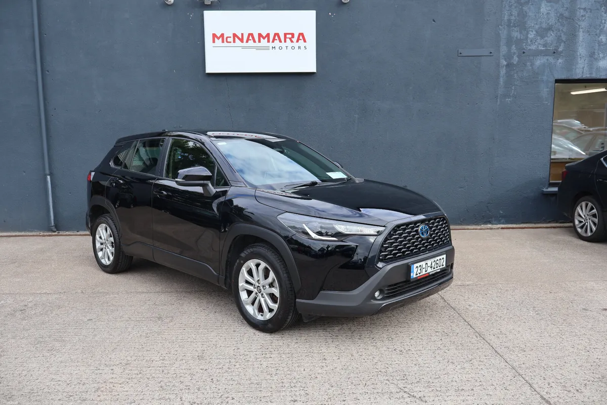 Toyota Corolla Cross Luna Exceptional Condition! - Image 1