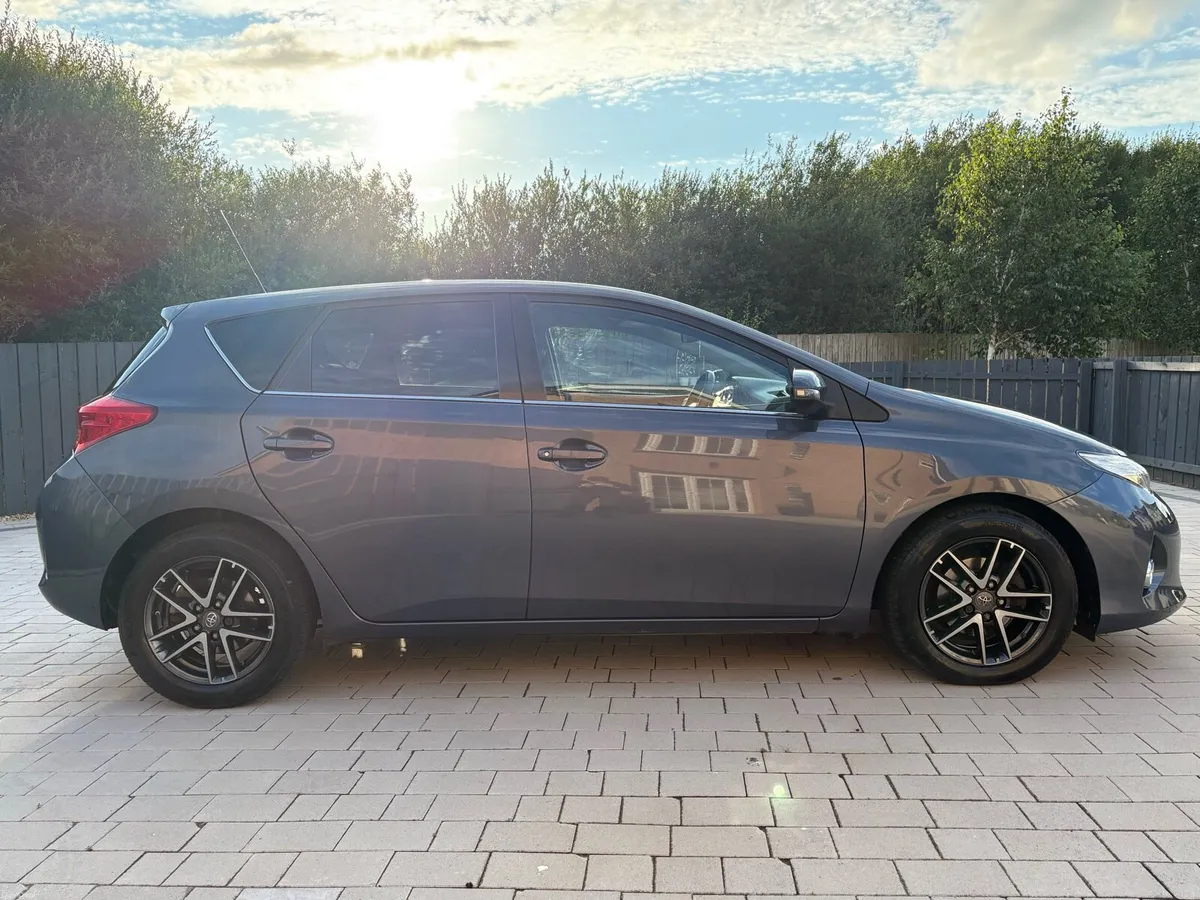 2014 Toyota Auris 1.4 D-4D icon+ - Image 4