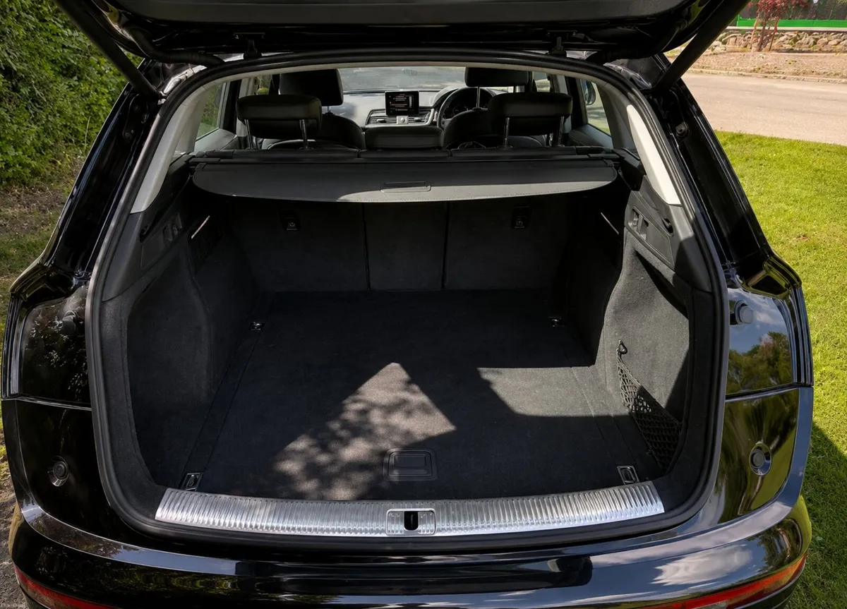 Audi Q5 - Image 2