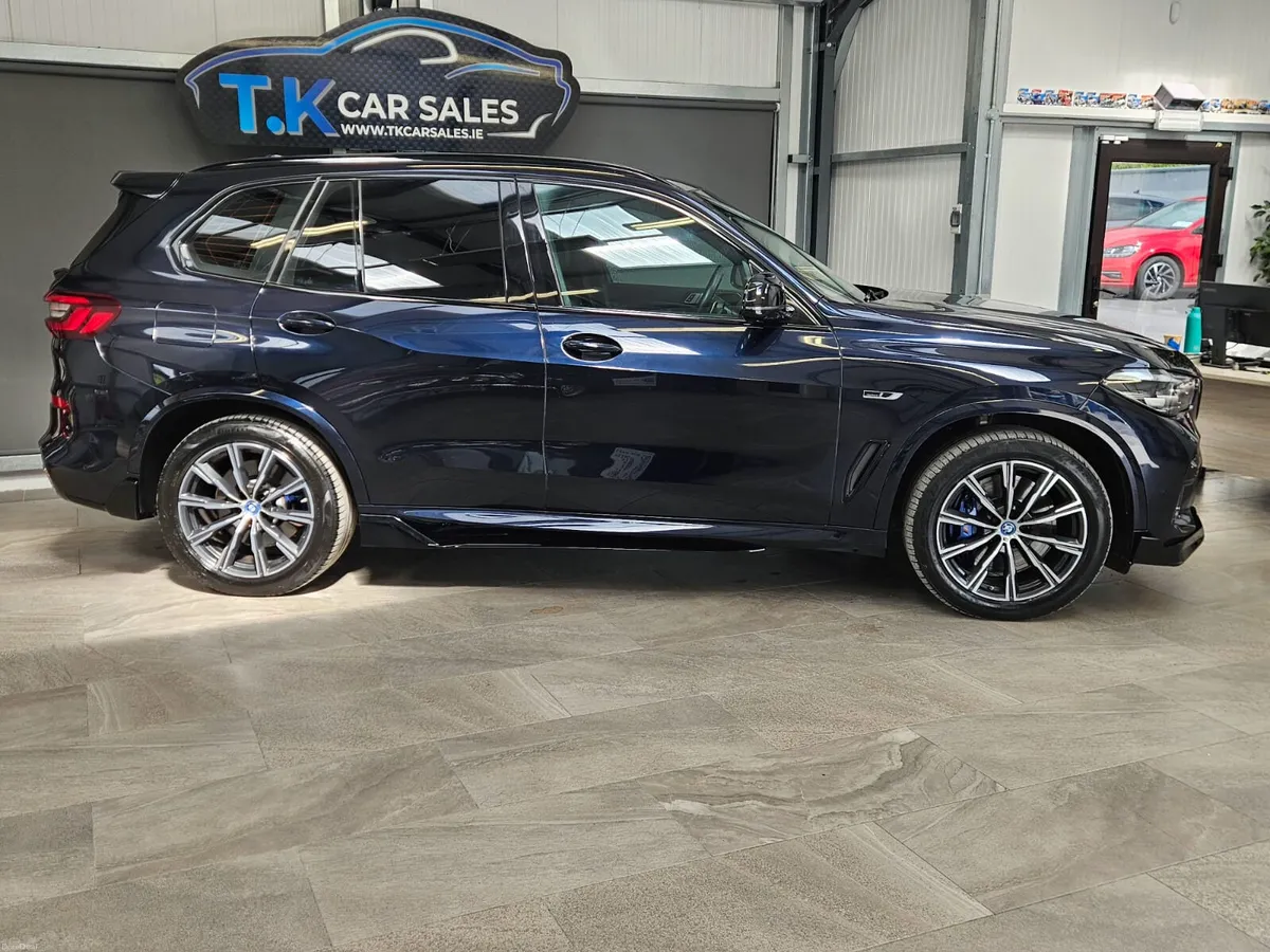 231 BMW X5 45e M-SPORT HYBRID PETROL - Image 2