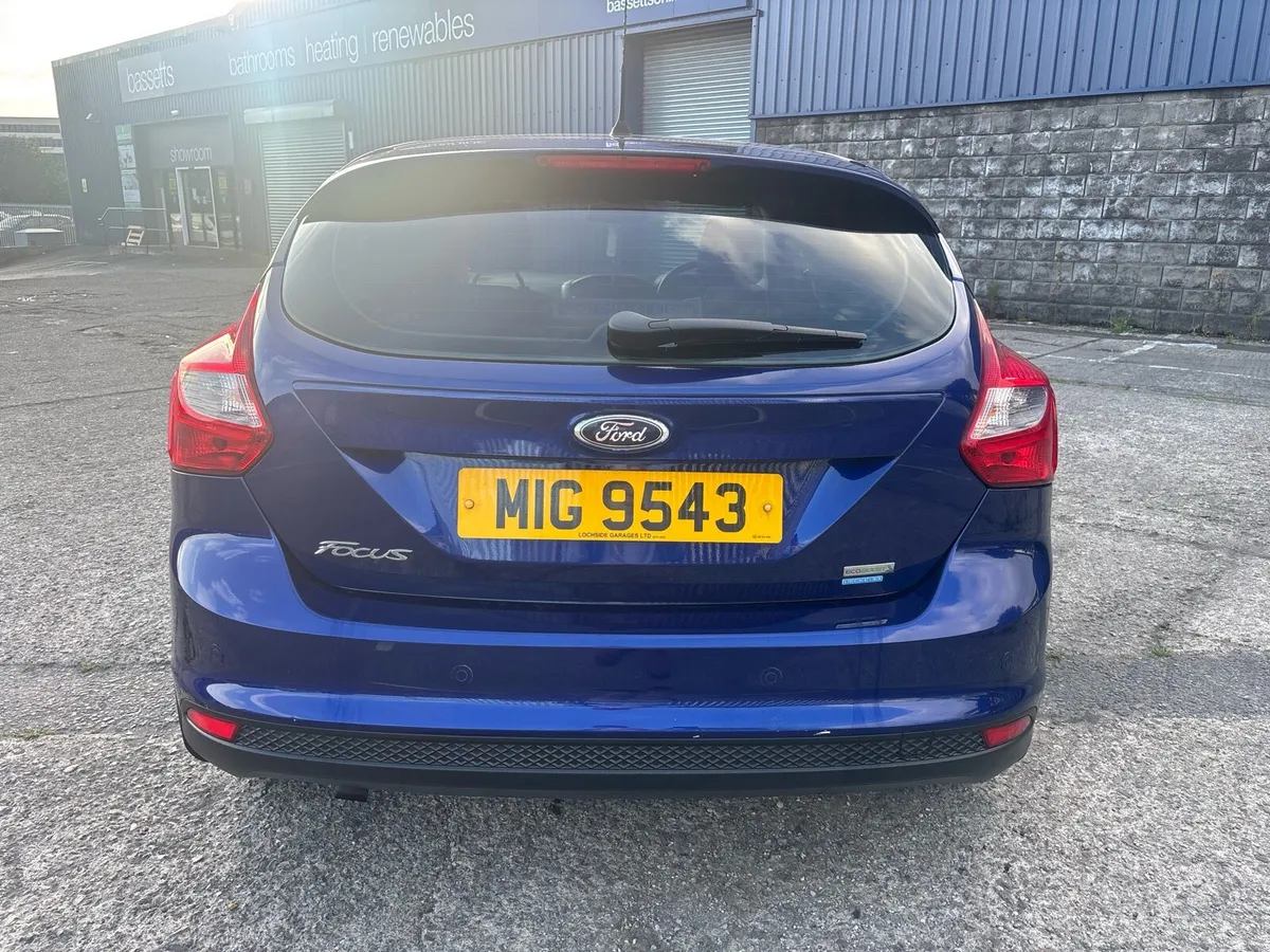 Ford Focus 1.0 Zetec - Image 4