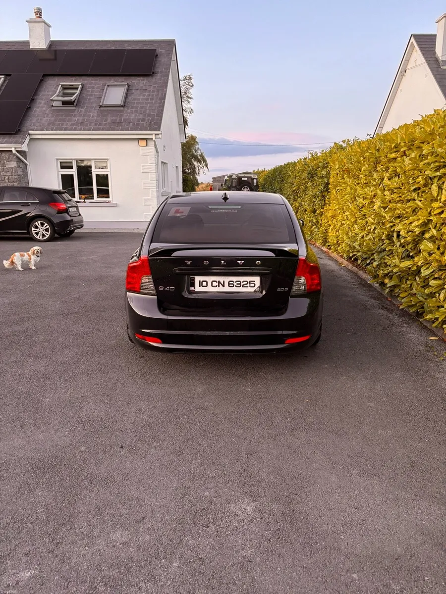 Volvo s40 r design - Image 4
