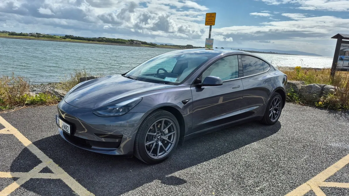 Tesla Model 3 RWD 2023 - Image 1