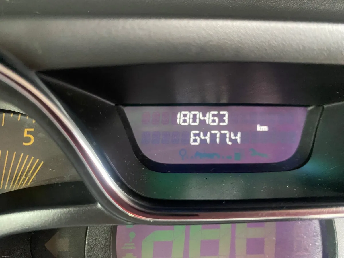 Renault Captur 2014 - Image 2